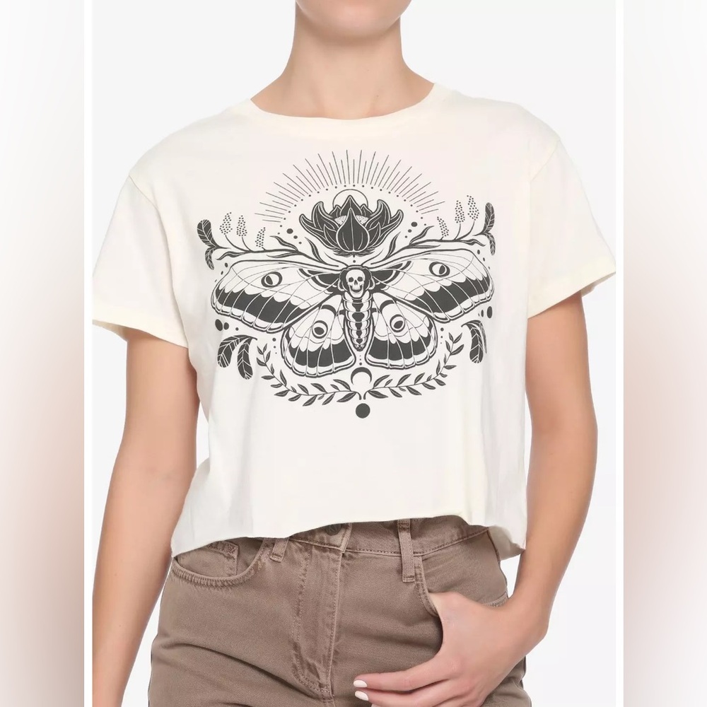 Hot Topic Ornate Death Moth Crop Tee